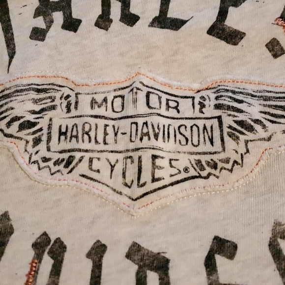 Harley-Davidson Tops - Harley Davidson Tee Size medium